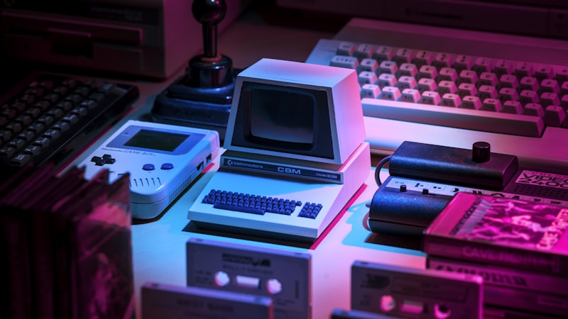 王者荣耀职业联赛KPL春季赛总决赛，战队捧起冠军奖杯